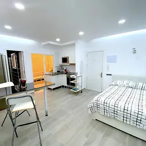 Estudio Muy Cerca De La Playa. Apartamento